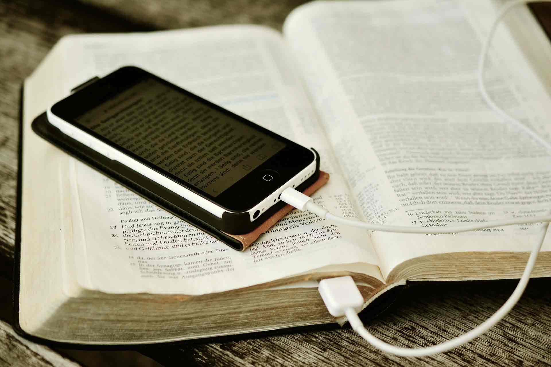 Best Jesus Apps in 2024 To Live A Faithful Life