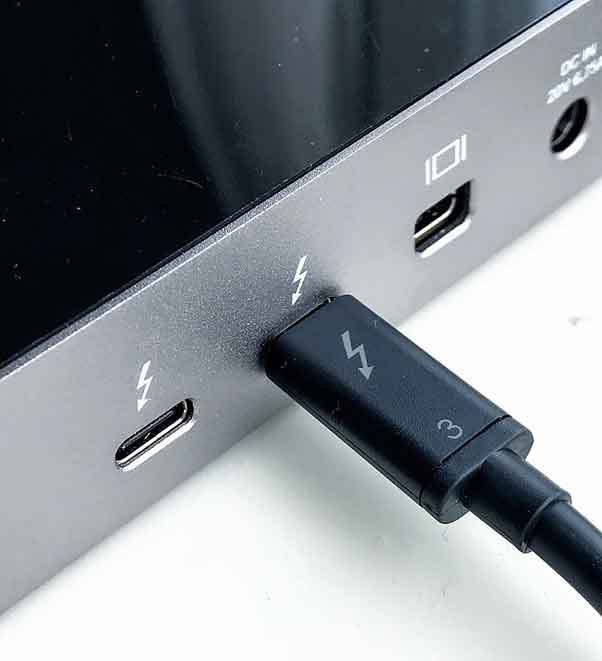 how to connect two monitors to a laptop hdmi