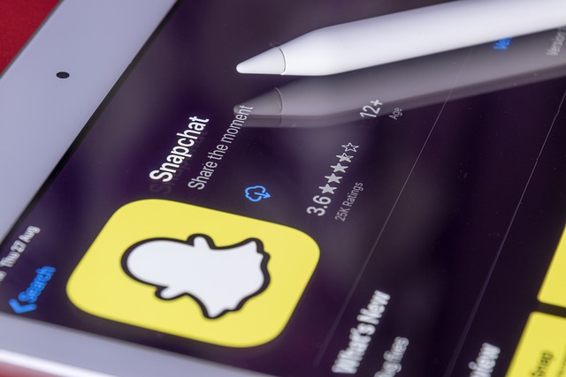 How to Make a Public Profile on Snapchat in 2024